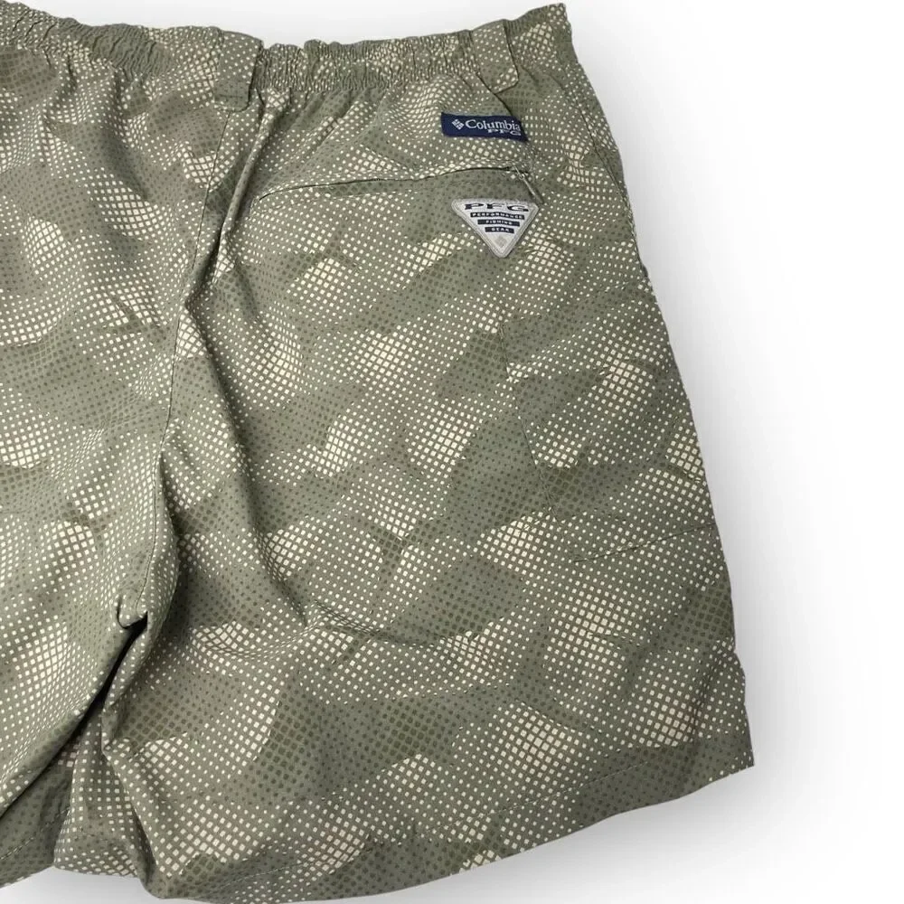 Columbia PFG Swim Trunks Fish Camo 8” Inseam Omni Shade Men Size Small No Liner